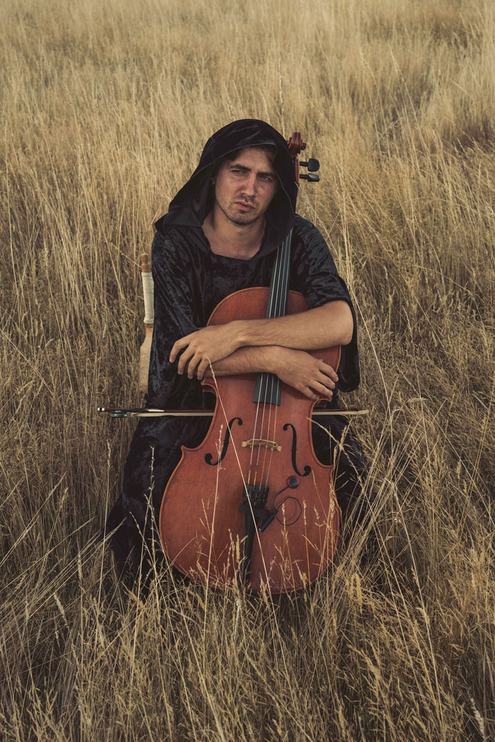 Julián Romero - Surreal